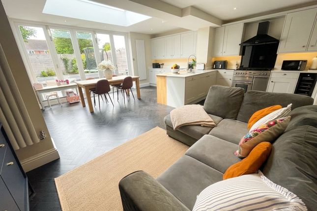 8 Townfield Road, Knutsford photo 2