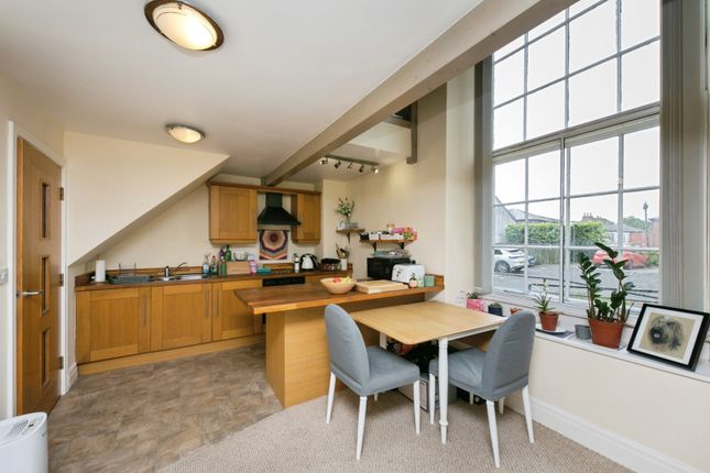Flat 5, Park Hall,, James Street, Cheshire photo 3