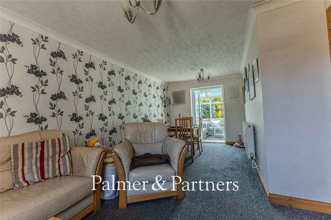 2, St. Peters Avenue, Suffolk photo 5