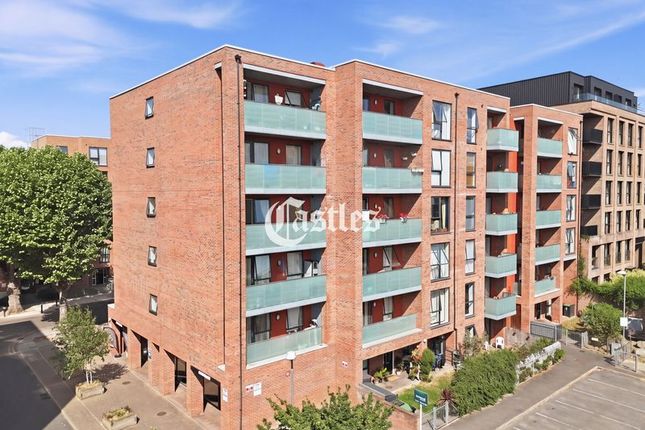 21, Bathurst Square, London photo 2