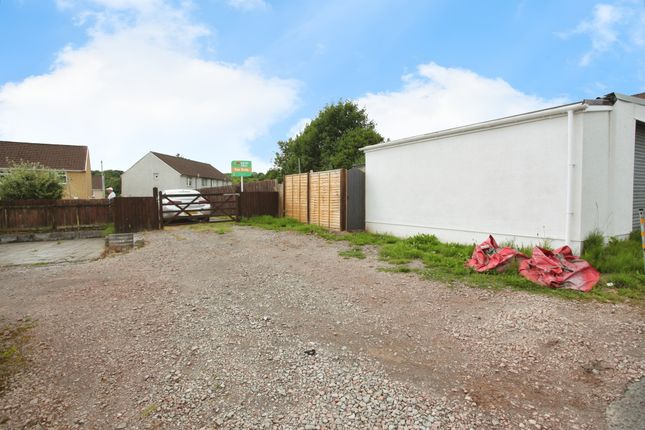 24, Overdene, BLACKWOOD photo 2