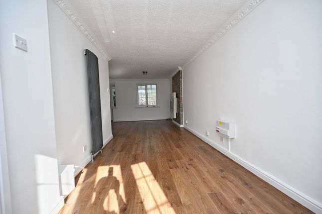 28, Maythorne Close, Barnsley photo 4