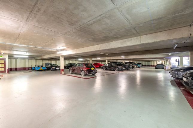 Parking Space, Kensington photo 5