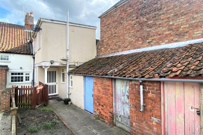 Terraced house for sale in Boston Road, Sleaford, Lincolnshire