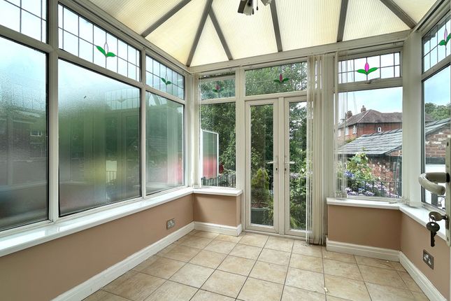 104 Edgeley Road, Stockport photo 4