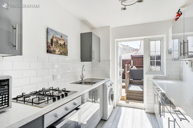 91, Pound Street, Carshalton photo 2