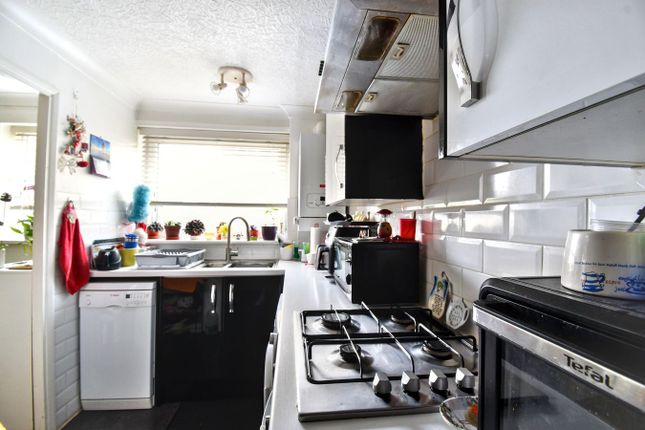 9, Camford Court, Bedford photo 4