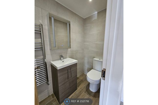 Master Ensuite