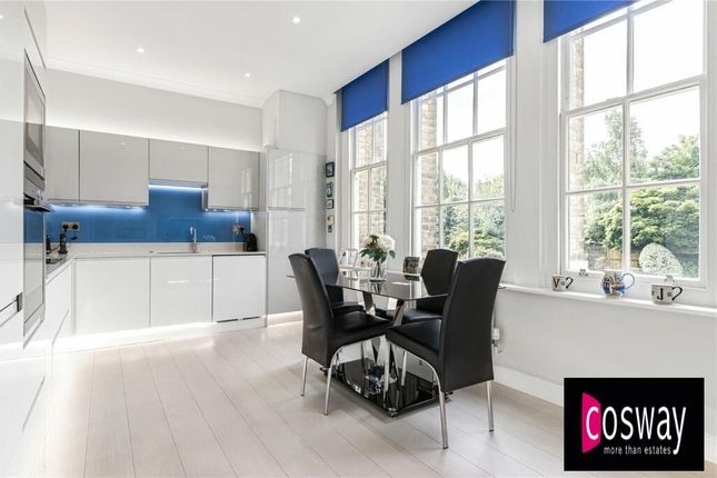 11 Littleberry Court, St. Vincents Lane, Mill Hill Village, London photo 3