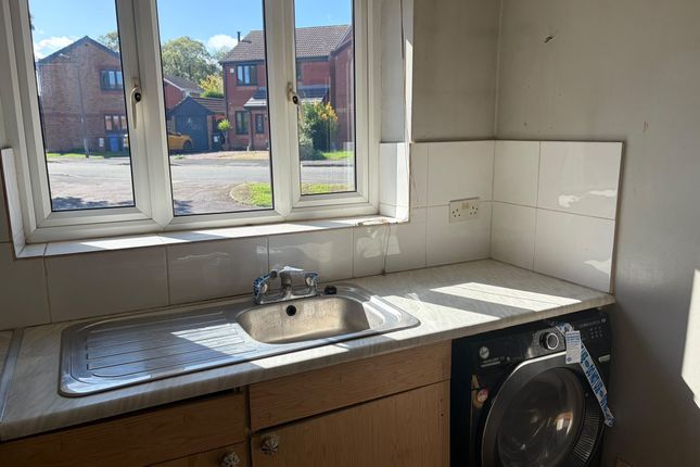 41, Millcroft Way, Rugeley photo 3