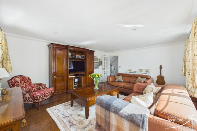 3 Gentian Close, Paignton photo 2