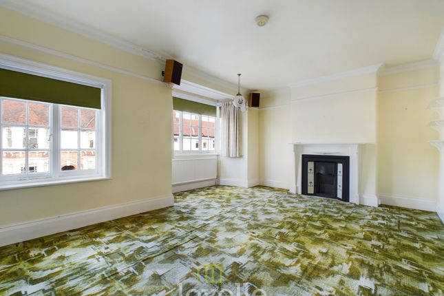 Town house for sale in Bradford Avenue, Cleethorpes