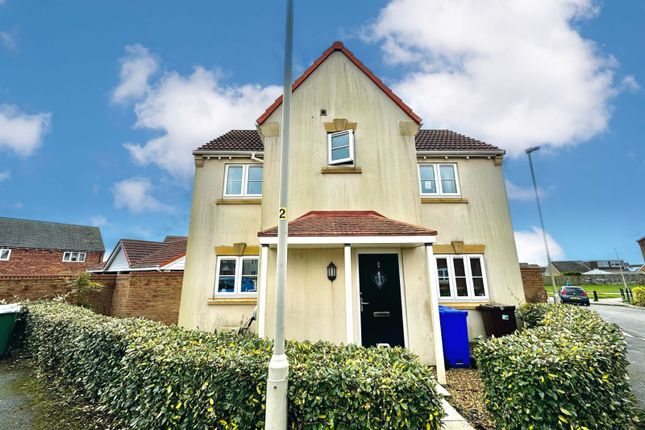 Thumbnail Detached house for sale in Beacon Drive, Eastfield, Scarborough