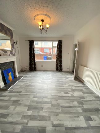 Thumbnail Terraced house to rent in Watch Street, Sheffield