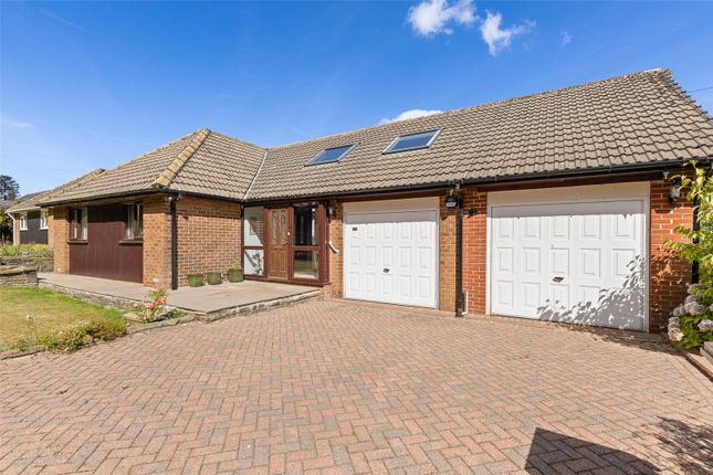 17, Blackmoorfoot, Huddersfield photo 4