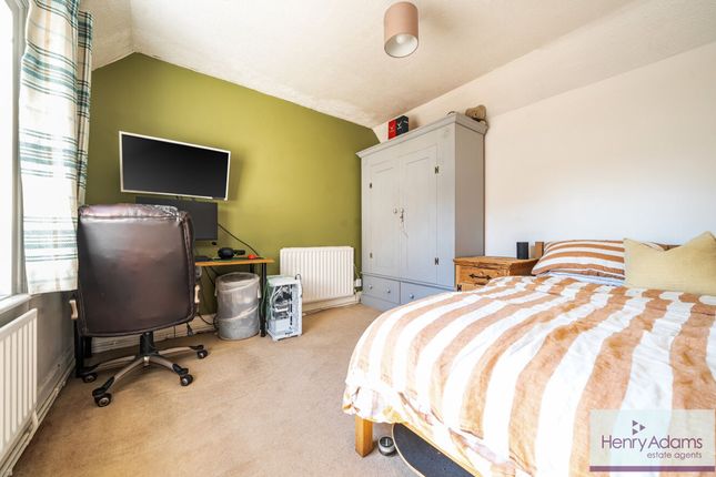 Flat 4, 127 Station Road, Liss photo 4