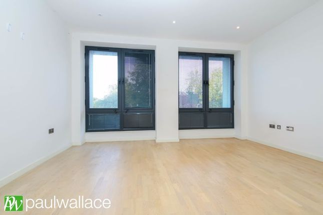 8, Deacons House, Broxbourne photo 4