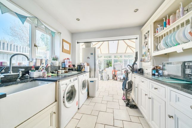42, Park Road, Berkshire photo 4