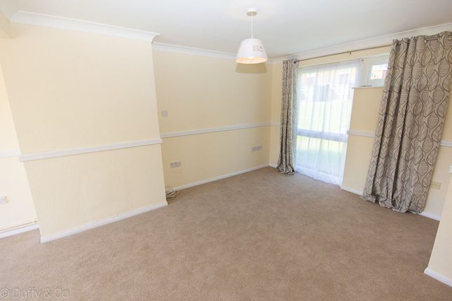 21 Bluebell Close, Haywards Heath photo 4