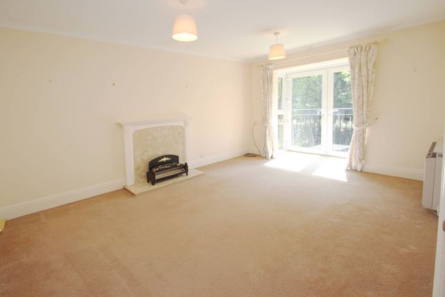 19 Castle Field The Slade, Tonbridge photo 2