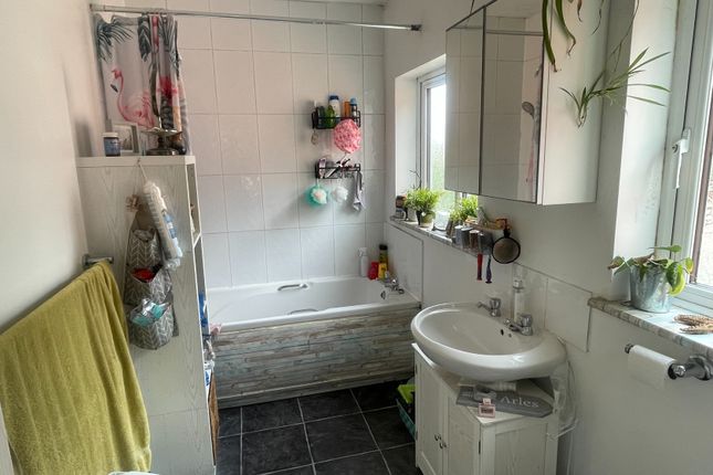 53, Glamis Road, Nottingham photo 5