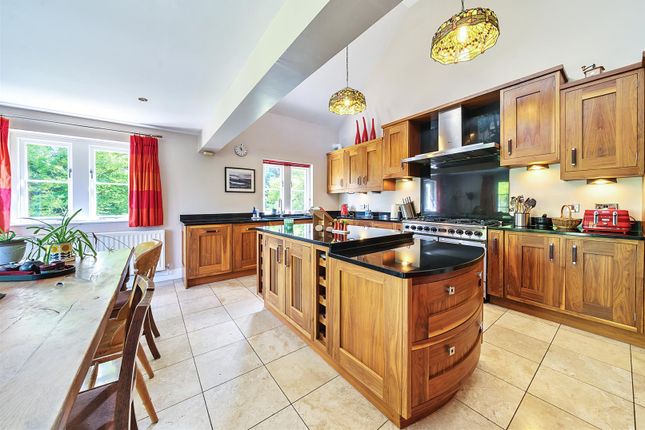 1 Codden Hill House, Barnstaple photo 2