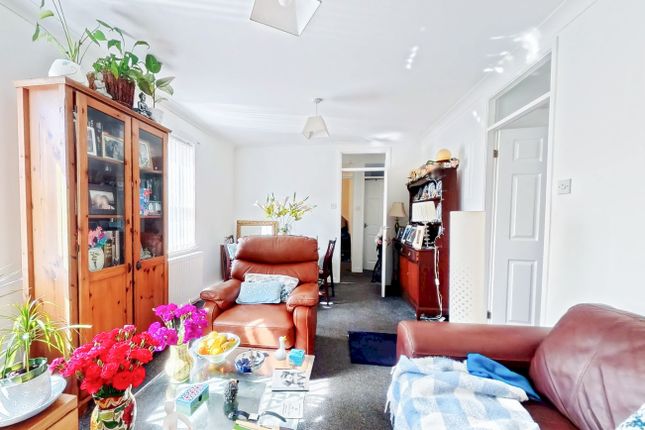 1, Tandridge Court, Darlington photo 2