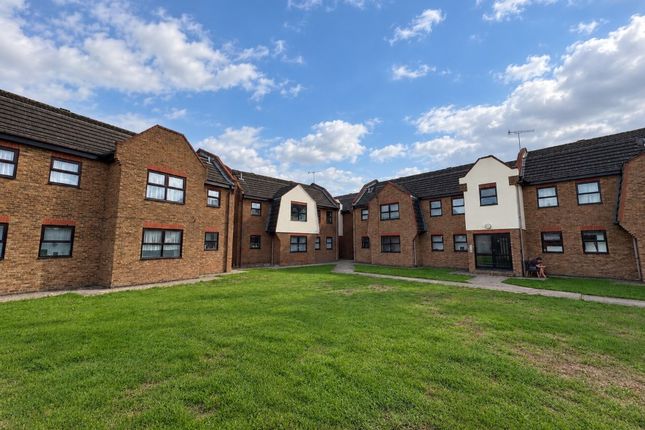 1-bed flat on Flat 7, The Ashleighs, Canvey Island, £110,000