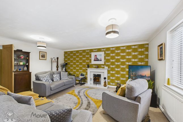 10, Alexandra Drive, Burton-on-Trent photo 3