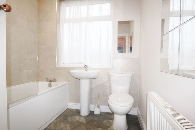 242 Hood Lane North, Warrington photo 5