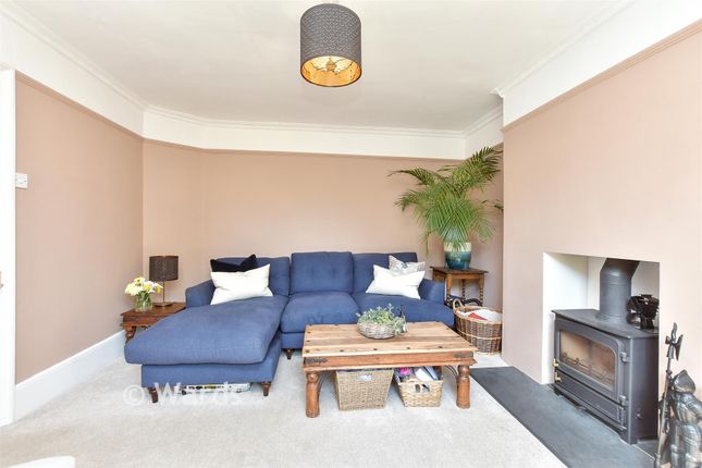 9, Lynsted Lane, Sittingbourne photo 4