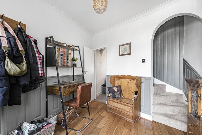 38, Bowling Road, Ware photo 3