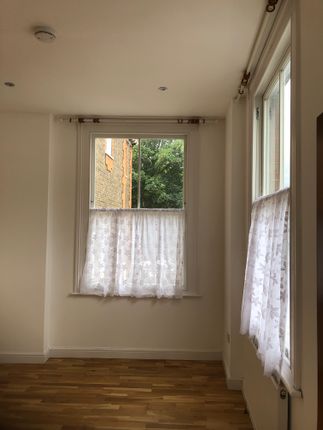 248, Streatham High Road, London photo 4