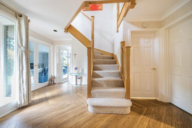3, Bridleway Close, Epsom photo 4