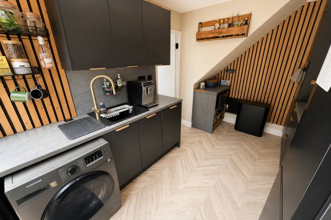 22 Ravensthorpe, Luton, Bedfordshire photo 4