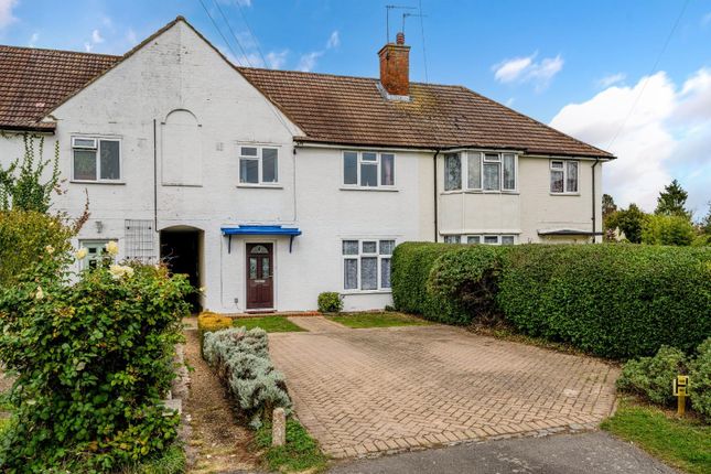 Scott Close- Externals  (1).Jpg