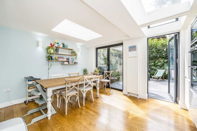 16, Ascham Street, London photo 4