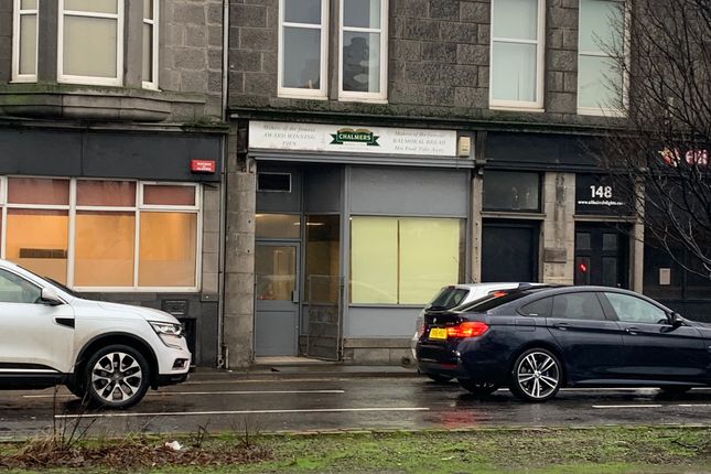 Retail premises to let in Market Street, Aberdeen