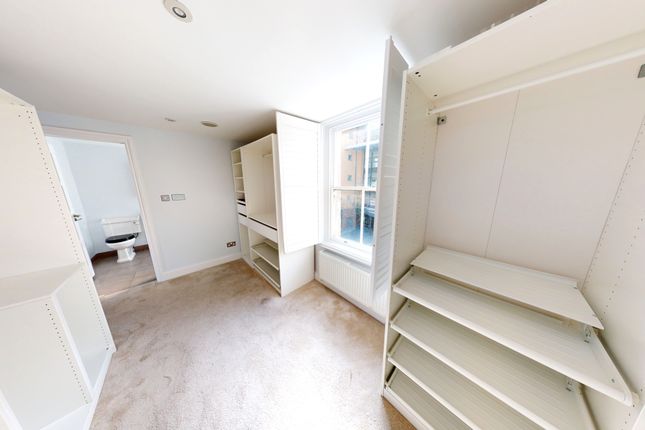 Flat to rent in Clarence Street, Liverpool