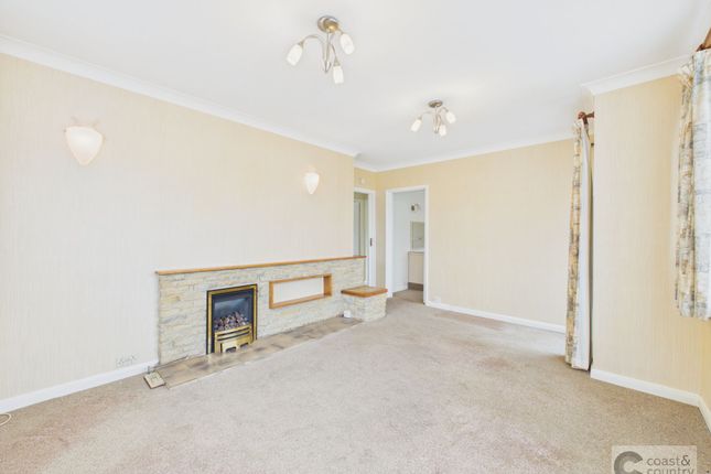 35 Ledsgrove, Newton Abbot photo 3