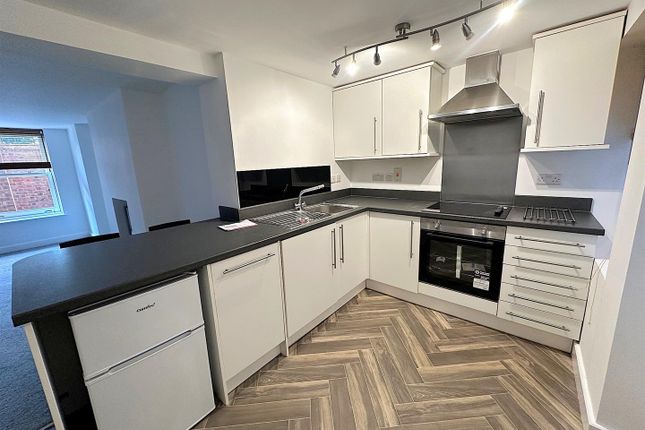 Flat 3, Tower Lodge, Stourbridge photo 3