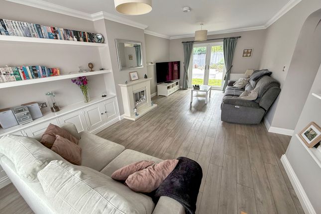 3, Acacia Drive, Westbury photo 3