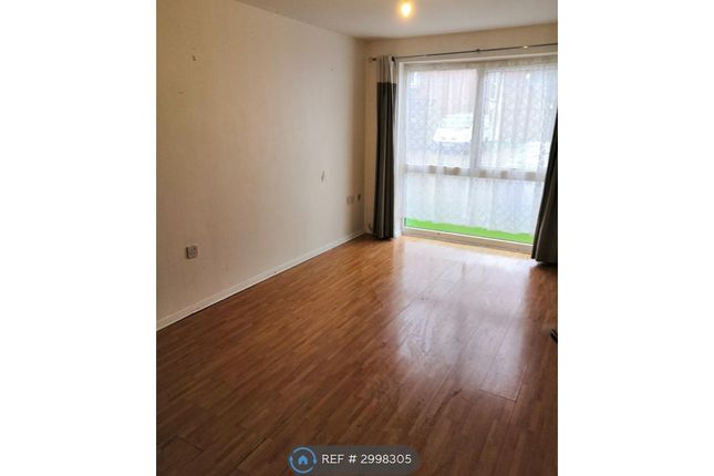 Trotwood, Chigwell photo 2