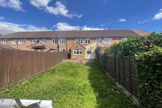16 St. Marys Avenue, Humberstone, Leicester photo 2
