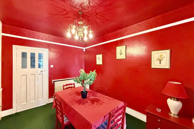 9, Albert Road, Hounslow photo 4
