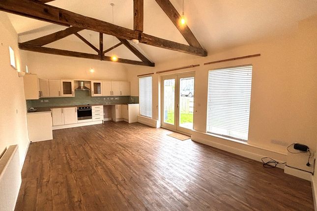 Barn conversion to rent in Hele Manor Barns, Hele, Taunton