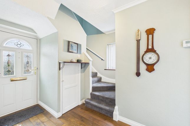12, Bernards Way, High Wycombe photo 3