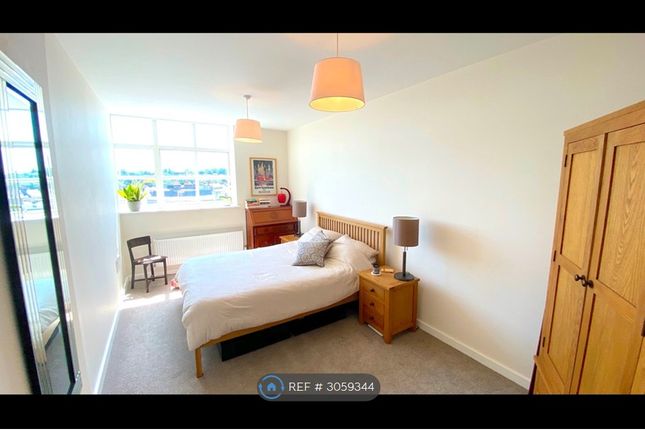 Apartment, Tower House Lewisham High St, London photo 2