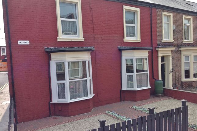 Well-Maintained Terraced House Exterior Featuring ...