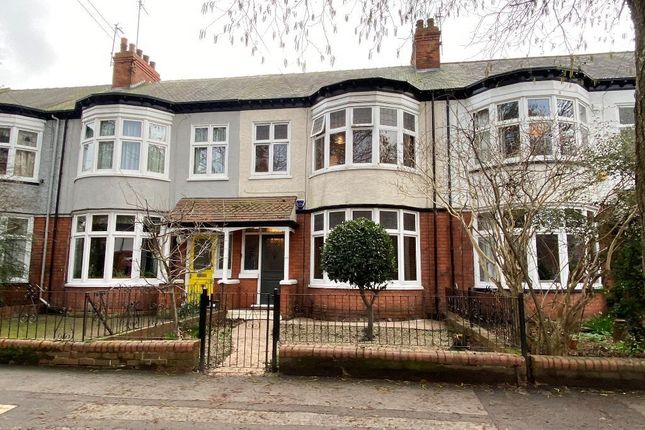 Thumbnail Terraced house for sale in Park Ave, Hull